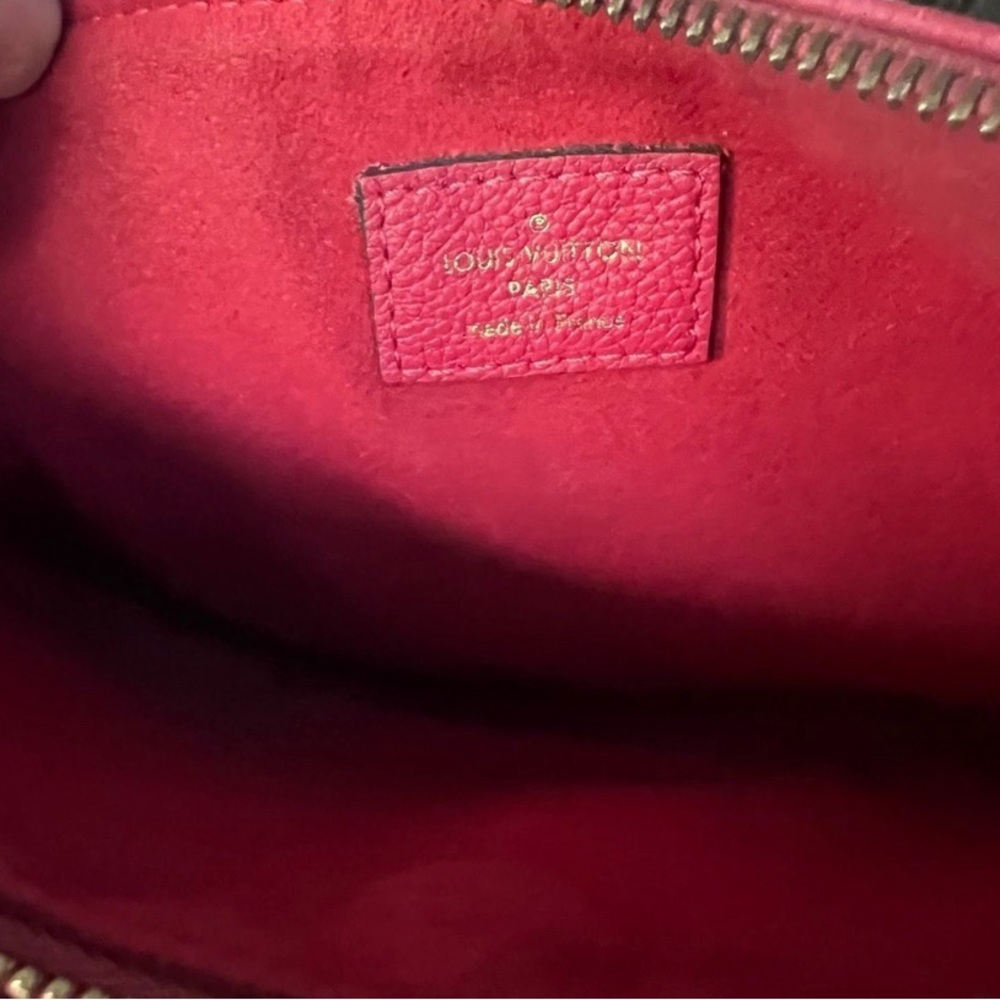 Louis crossbody authentic - Picture 12 of 15